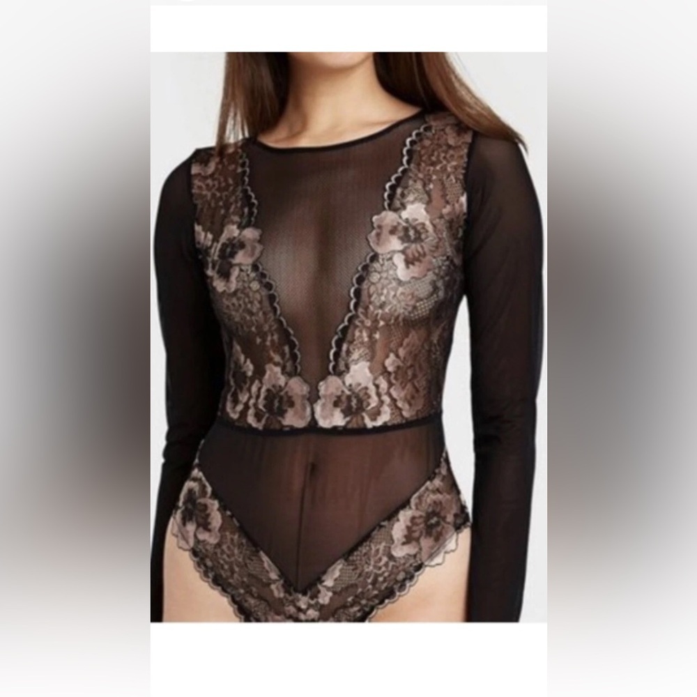 Floral Lace Long Sleeve Bodysuit - Black and Tan